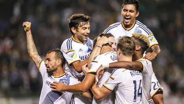 山东男篮19分大胜江苏，7人得分上双，于德豪终于出 场，多项数据占优.